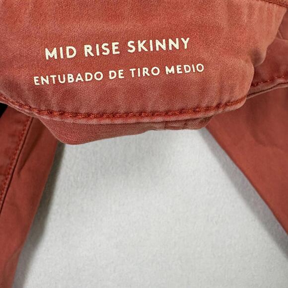 Universal Thread womens jeans 14 32R red mid rise skinny button fly Y2K - Picture 9 of 16